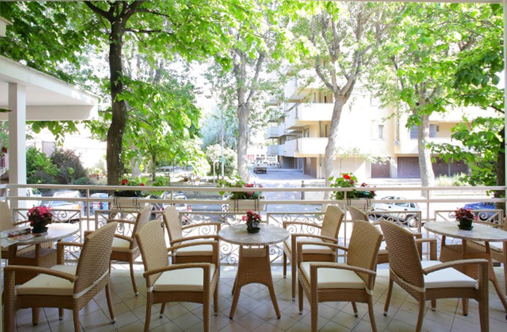 Hotel Ravello Adults Only Rimini Exterior foto