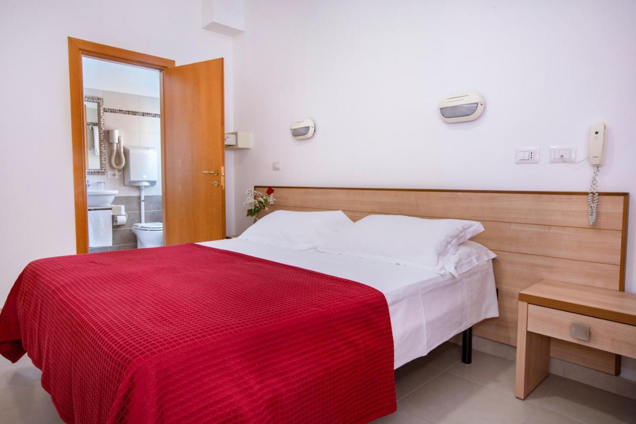 Hotel Ravello Adults Only Rimini Exterior foto